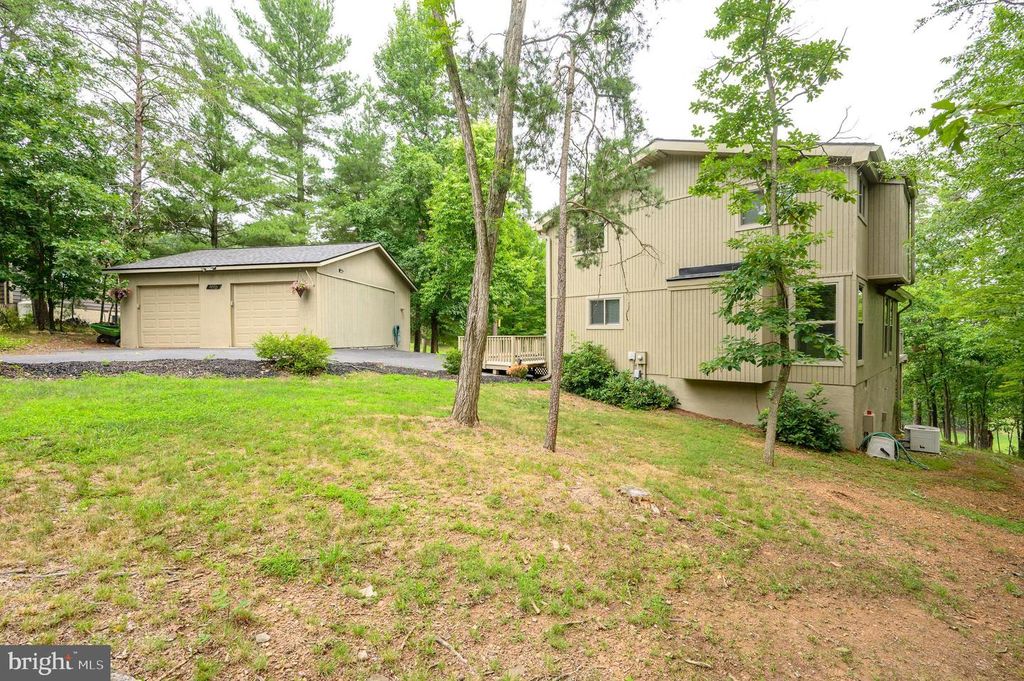 496 WINTER CAMP, Hedgesville, WV 25427