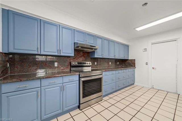 5840 CRABWOOD CT, Fort Myers, FL 33919