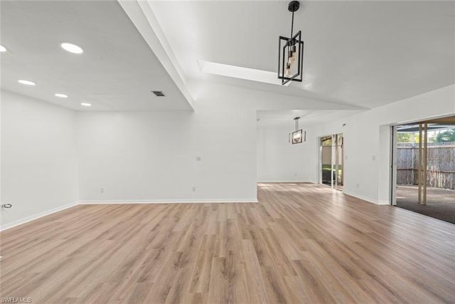5840 CRABWOOD CT, Fort Myers, FL 33919