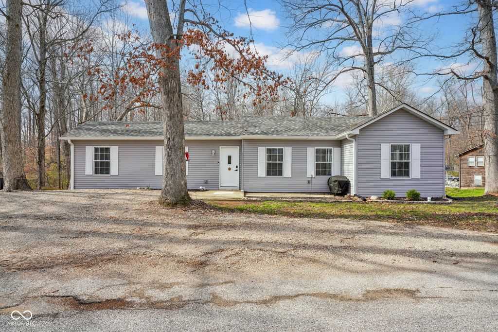 8540 S Nash Drive, Nineveh, IN 46164