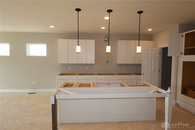 652 Goldfinch Drive, Beavercreek, OH 45434