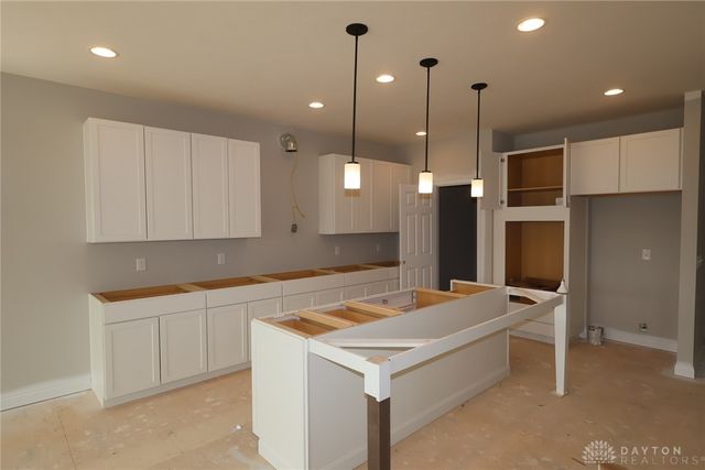 652 Goldfinch Drive, Beavercreek, OH 45434