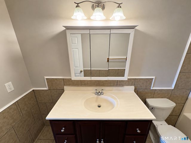 515 Scott Road 46, Waterbury, CT 06705