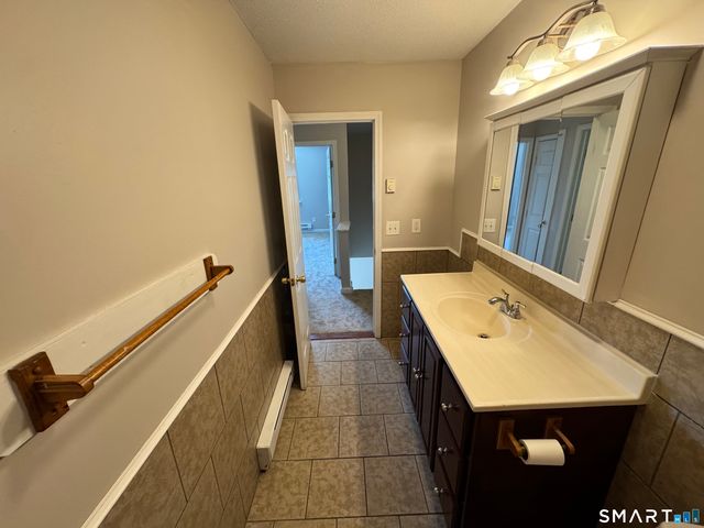 515 Scott Road 46, Waterbury, CT 06705