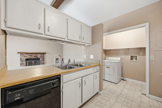 3011 Casa Dr, Nashville, TN 37214