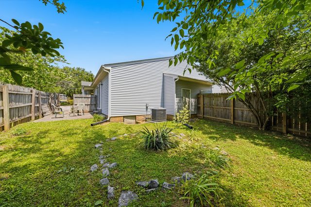 3011 Casa Dr, Nashville, TN 37214