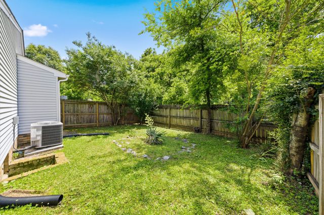 3011 Casa Dr, Nashville, TN 37214