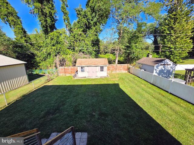 8 ELK LN, Elkton, MD 21921