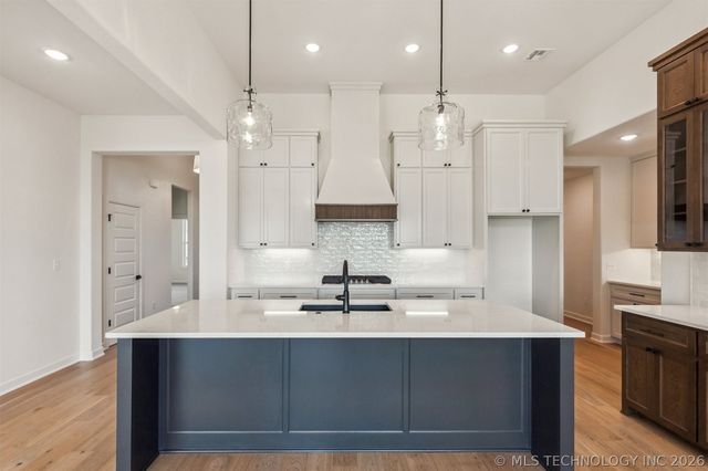 2722 E 134th Circle, Bixby, OK 74008