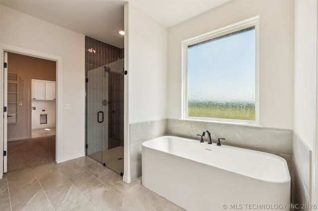 2722 E 134th Circle, Bixby, OK 74008