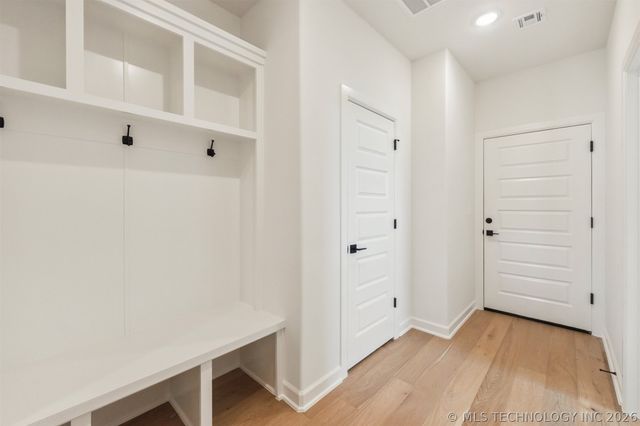 2722 E 134th Circle, Bixby, OK 74008