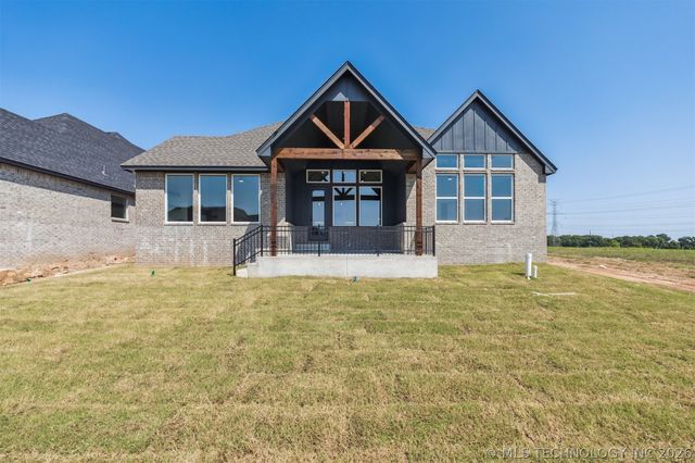 2722 E 134th Circle, Bixby, OK 74008