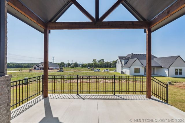2722 E 134th Circle, Bixby, OK 74008