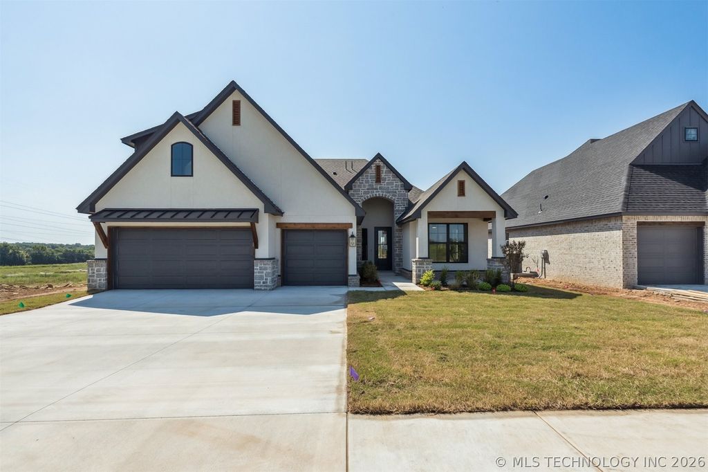 2722 E 134th Circle, Bixby, OK 74008