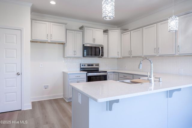 103 Sunny Acres Lane, Clinton, NC 28328