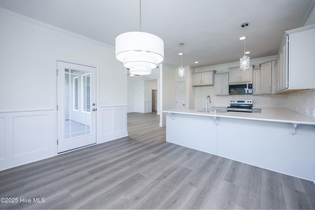 103 Sunny Acres Lane, Clinton, NC 28328