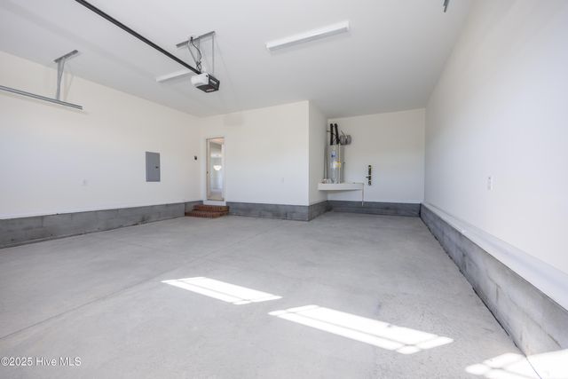 103 Sunny Acres Lane, Clinton, NC 28328