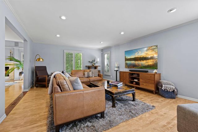 6612 Dovre Drive, Edina, MN 55436