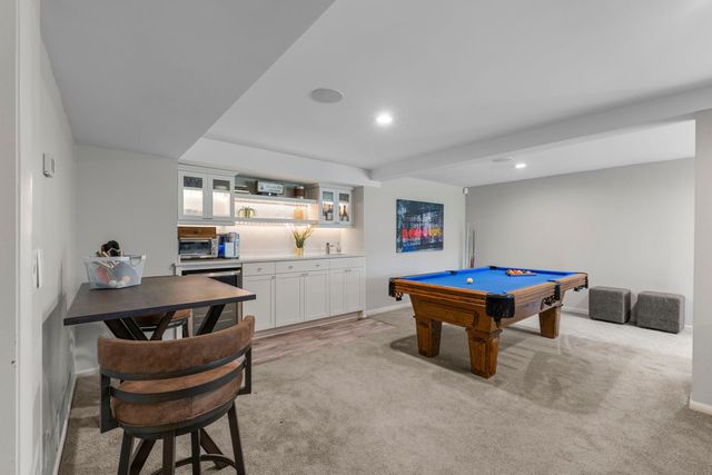 6612 Dovre Drive, Edina, MN 55436