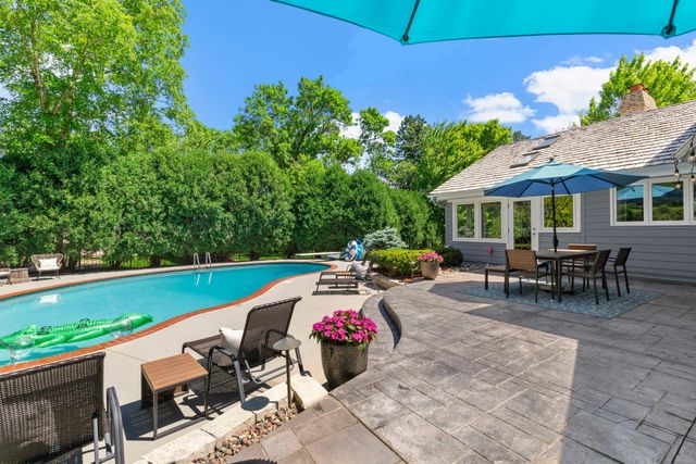 6612 Dovre Drive, Edina, MN 55436