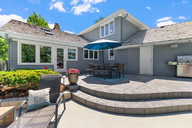 6612 Dovre Drive, Edina, MN 55436