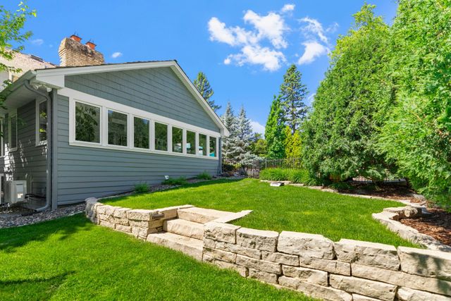 6612 Dovre Drive, Edina, MN 55436