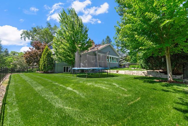 6612 Dovre Drive, Edina, MN 55436