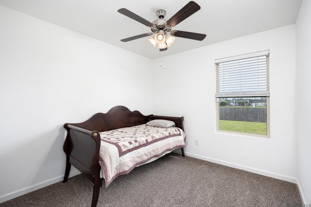 324 S Iberville Ave, Gonzales, LA 70737