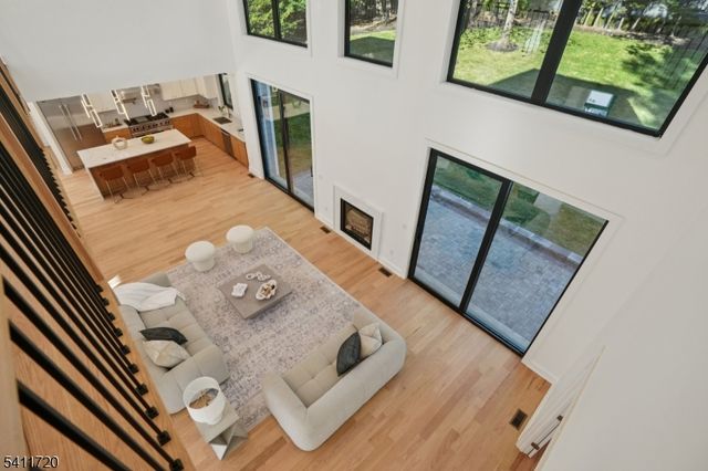 8 FORDHAM ROAD, Livingston Twp., NJ 07039