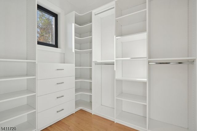 8 FORDHAM ROAD, Livingston Twp., NJ 07039