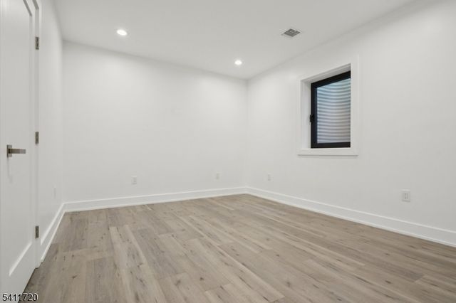 8 FORDHAM ROAD, Livingston Twp., NJ 07039