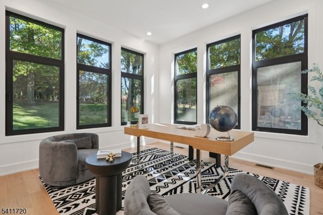 8 FORDHAM ROAD, Livingston Twp., NJ 07039