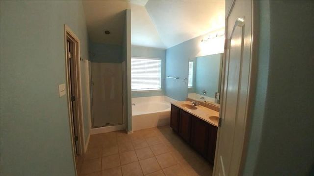 8512 Minturn Drive, Fort Worth, TX 76131