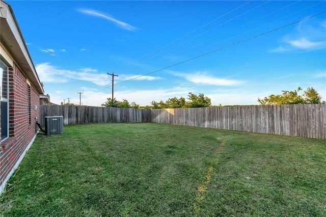 8512 Minturn Drive, Fort Worth, TX 76131