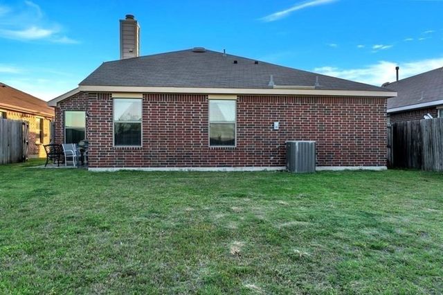 8512 Minturn Drive, Fort Worth, TX 76131