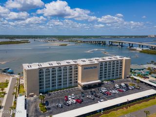 3606 S Peninsula Dr Apt 812, Port Orange, FL 32127