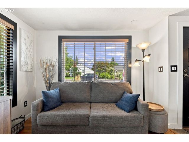 217 Nw 44TH St, Vancouver, WA 98660