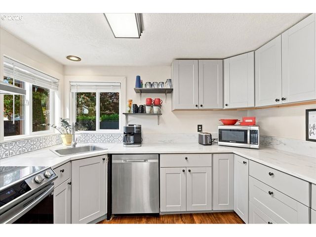 217 Nw 44TH St, Vancouver, WA 98660