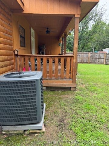 209 N 9th, Madill, OK 73446