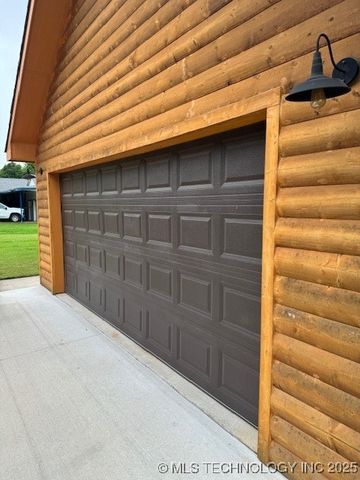 209 N 9th, Madill, OK 73446