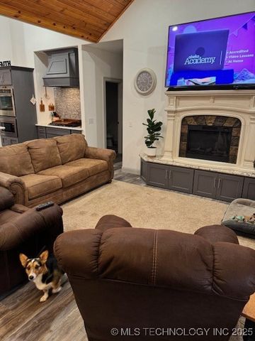 209 N 9th, Madill, OK 73446