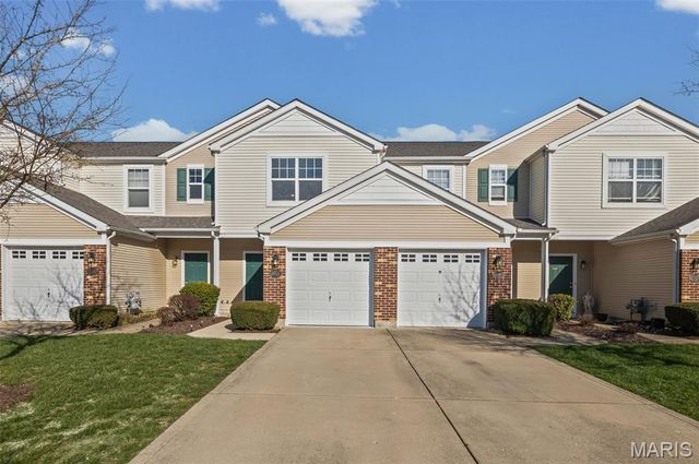 2067 Celebration Park Circle, Belleville, IL 62220