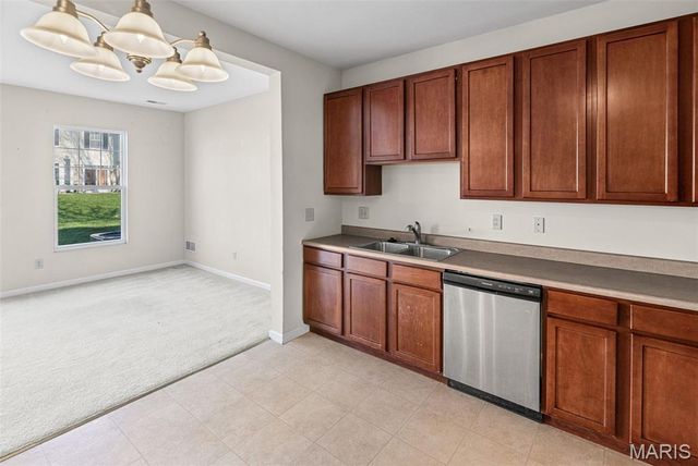 2067 Celebration Park Circle, Belleville, IL 62220