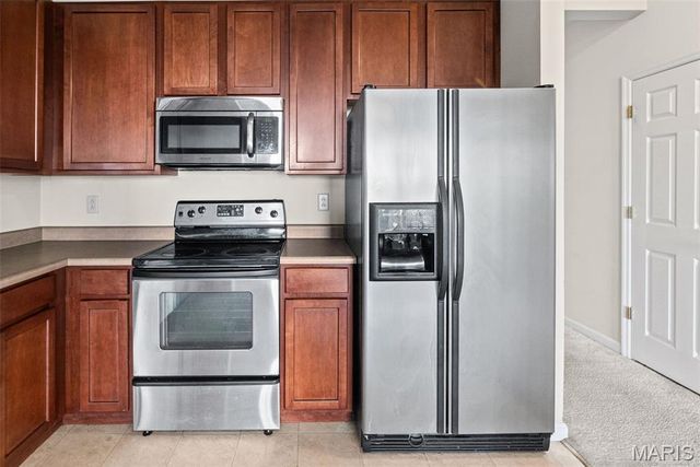 2067 Celebration Park Circle, Belleville, IL 62220