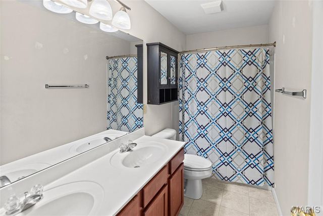 2067 Celebration Park Circle, Belleville, IL 62220