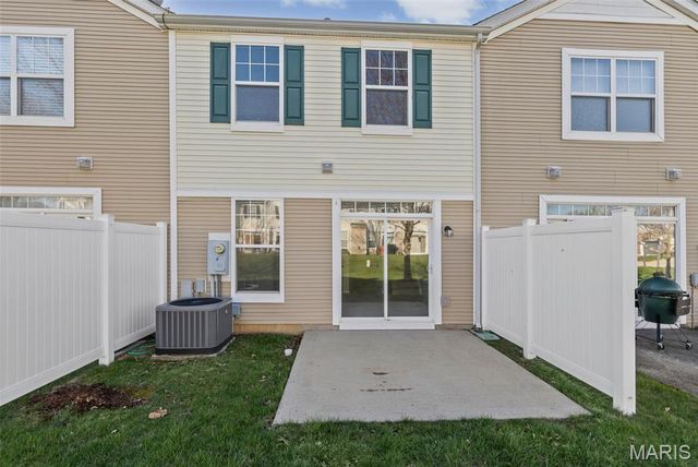 2067 Celebration Park Circle, Belleville, IL 62220