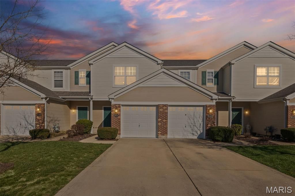 2067 Celebration Park Circle, Belleville, IL 62220