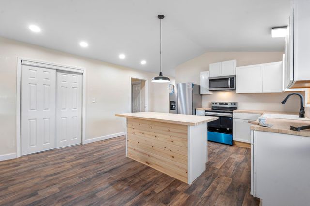 306 Allen Drive, Stanton, KY 40380