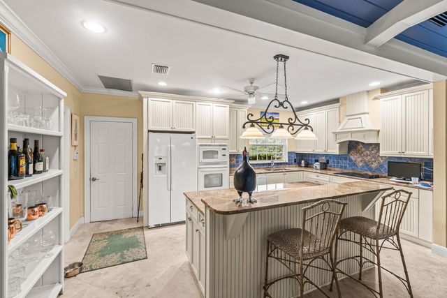 5555 N Ocean Boulevard, Ocean Ridge, FL 33435