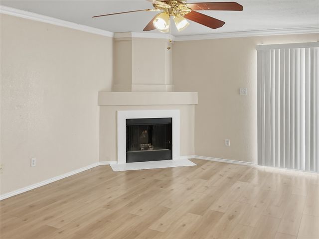 10112 Chapel Glen Terrace, Fort Worth, TX 76116